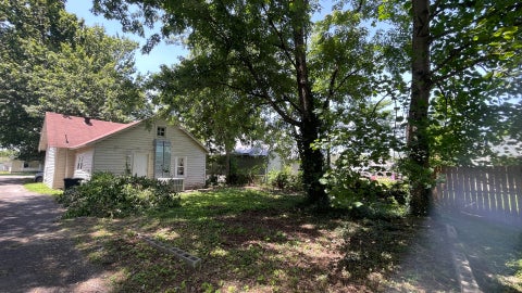Tiny photo for 1608 North Avenue, Metropolis, IL 62960 (MLS # 12689712)