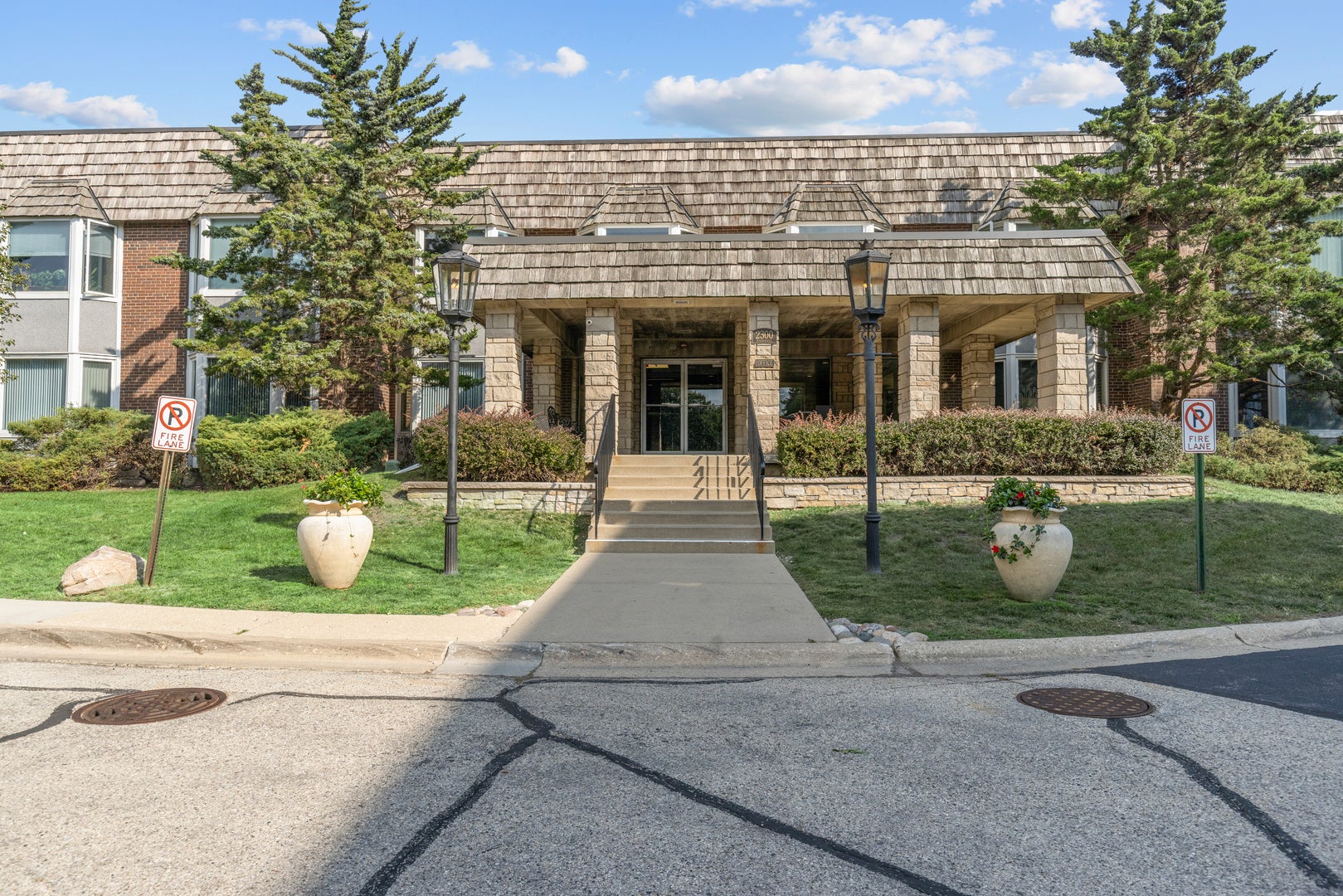 2300 Windsor Mall Court 2E