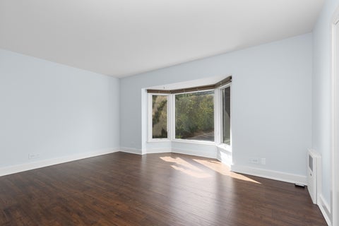 Tiny photo for 2300 Windsor Mall Court #2E, Park Ridge, IL 60068 (MLS # 12723411)