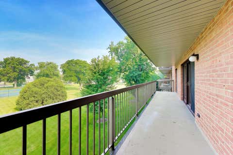 Tiny photo for 6443 Clarendon Hills Road #301C, Willowbrook, IL 60527 (MLS # 12697705)