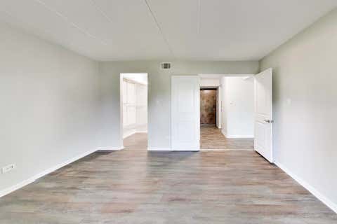 Tiny photo for 6443 Clarendon Hills Road #301C, Willowbrook, IL 60527 (MLS # 12697705)