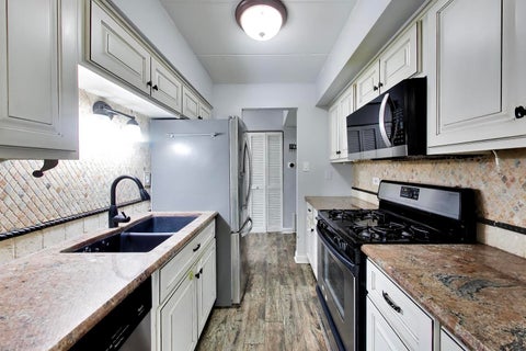 Tiny photo for 6443 Clarendon Hills Road #301C, Willowbrook, IL 60527 (MLS # 12697705)