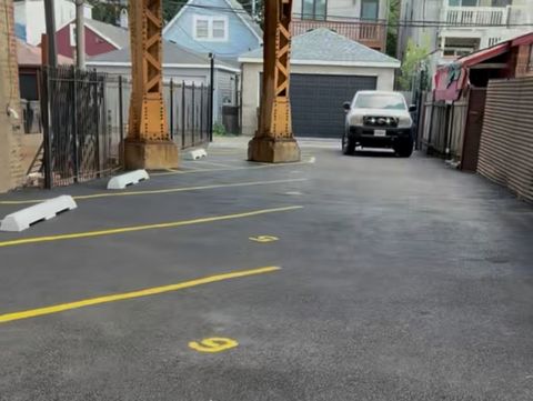2443 W Armitage Avenue PARKING Chicago IL 60647