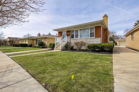Tiny photo for 9220 S Avers Avenue, Evergreen Park, IL 60805 (MLS # 12605545)