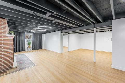 Tiny photo for 9220 S Avers Avenue, Evergreen Park, IL 60805 (MLS # 12605545)