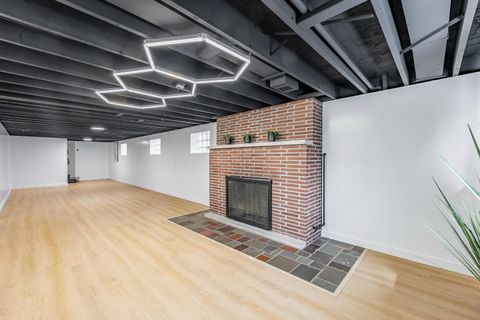 Tiny photo for 9220 S Avers Avenue, Evergreen Park, IL 60805 (MLS # 12605545)