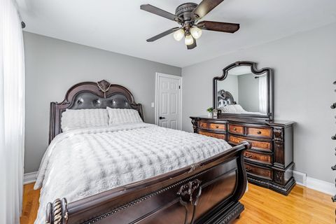 Tiny photo for 9220 S Avers Avenue, Evergreen Park, IL 60805 (MLS # 12605545)