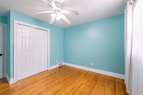 Tiny photo for 9220 S Avers Avenue, Evergreen Park, IL 60805 (MLS # 12605545)