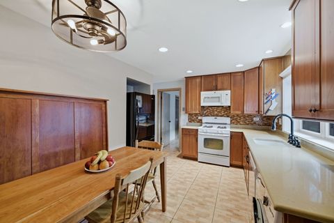 Tiny photo for 4101 N Keeler Avenue #2B, Chicago, IL 60641 (MLS # 12563091)