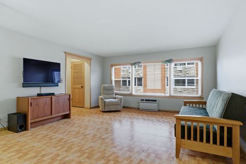 Tiny photo for 4101 N Keeler Avenue #2B, Chicago, IL 60641 (MLS # 12563091)