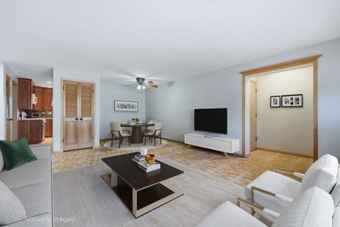 Tiny photo for 4101 N Keeler Avenue #2B, Chicago, IL 60641 (MLS # 12563091)