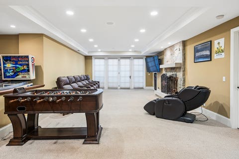 Tiny photo for 1300 ABINGTON CAMBS Drive, Lake Forest, IL 60045 (MLS # 12686880)