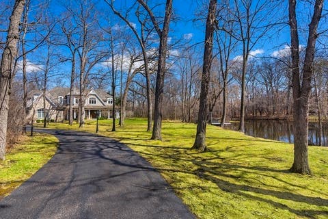 Tiny photo for 1300 ABINGTON CAMBS Drive, Lake Forest, IL 60045 (MLS # 12686880)