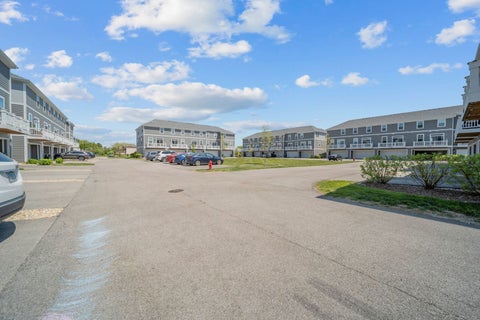 Tiny photo for 2031 Sequoia Avenue, Mundelein, IL 60060 (MLS # 12596067)