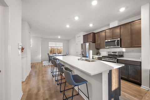 Tiny photo for 2031 Sequoia Avenue, Mundelein, IL 60060 (MLS # 12596067)