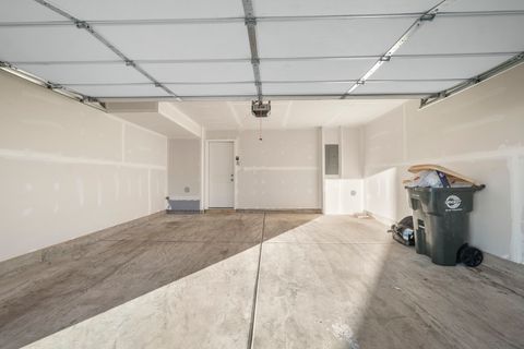 Tiny photo for 2031 Sequoia Avenue, Mundelein, IL 60060 (MLS # 12596067)