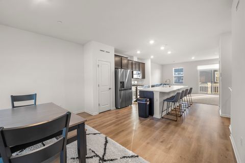 Tiny photo for 2031 Sequoia Avenue, Mundelein, IL 60060 (MLS # 12596067)