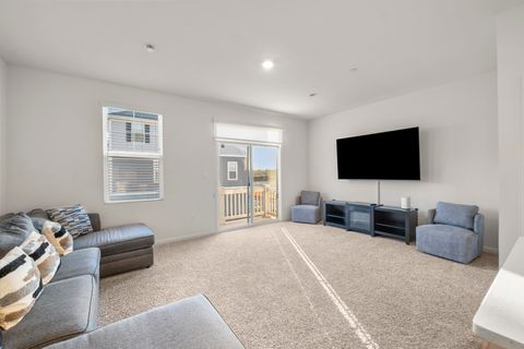 Tiny photo for 2031 Sequoia Avenue, Mundelein, IL 60060 (MLS # 12596067)