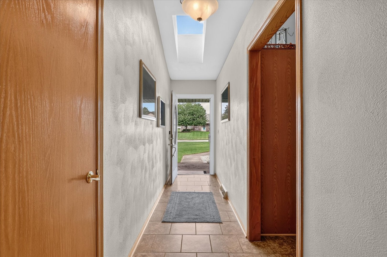 6633 Shadybrook Trail