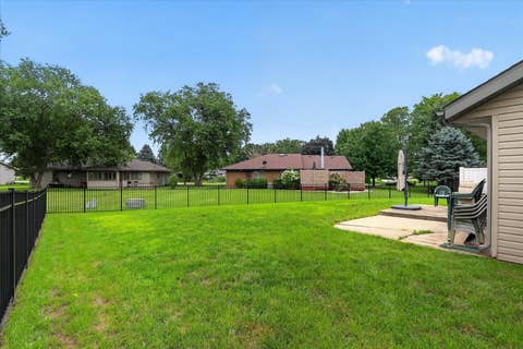 Tiny photo for 6633 Shadybrook Trail, Loves Park, IL 61111 (MLS # 12735620)