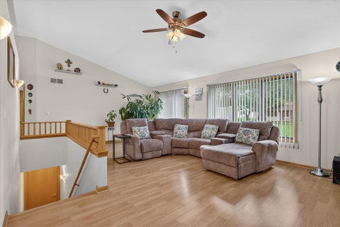 Tiny photo for 6633 Shadybrook Trail, Loves Park, IL 61111 (MLS # 12735620)