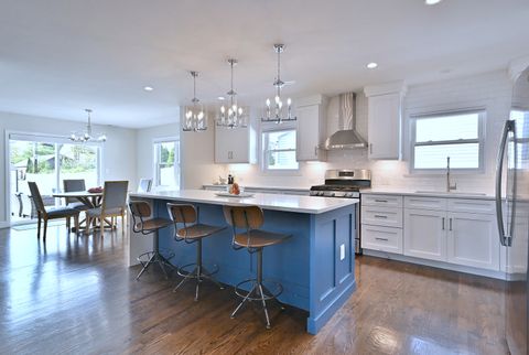 Tiny photo for 427 E Adams Street, Elmhurst, IL 60126 (MLS # 12490551)
