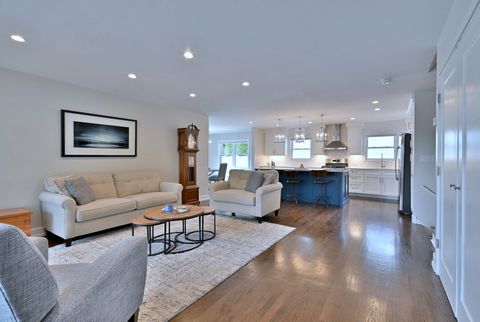 Tiny photo for 427 E Adams Street, Elmhurst, IL 60126 (MLS # 12490551)