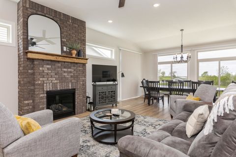 Tiny photo for 1903 Dunraven Road, Bloomington, IL 61704 (MLS # 12633378)