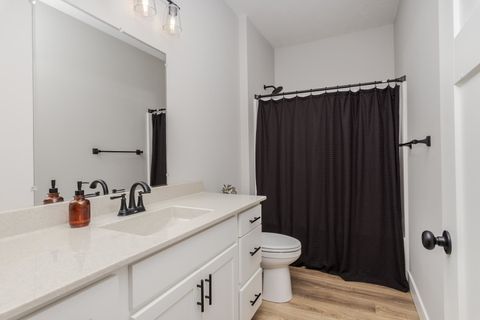 Tiny photo for 1903 Dunraven Road, Bloomington, IL 61704 (MLS # 12633378)