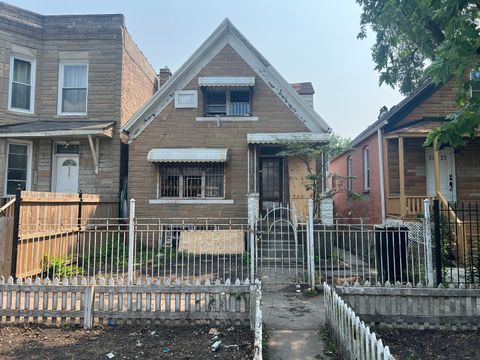Photo of 2231 S Drake Avenue, Chicago, IL 60623 (MLS # 12511346)