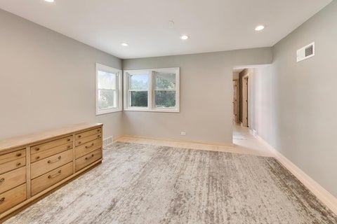 Tiny photo for 221 S Elmhurst Avenue, Mount Prospect, IL 60056 (MLS # 12778481)