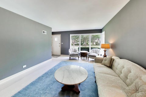 Tiny photo for 221 S Elmhurst Avenue, Mount Prospect, IL 60056 (MLS # 12778481)