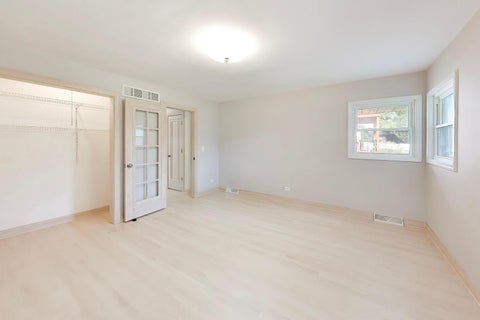 Tiny photo for 221 S Elmhurst Avenue, Mount Prospect, IL 60056 (MLS # 12778481)