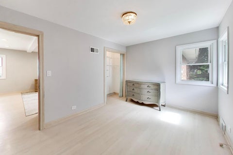 Tiny photo for 221 S Elmhurst Avenue, Mount Prospect, IL 60056 (MLS # 12778481)