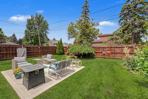 Tiny photo for 1191 White Street, Des Plaines, IL 60016 (MLS # 12659181)