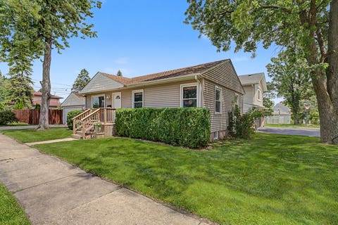 Tiny photo for 1191 White Street, Des Plaines, IL 60016 (MLS # 12659181)