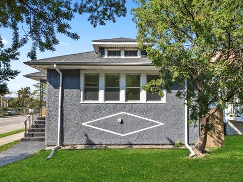 1718 S 7th Avenue Maywood IL 60153
