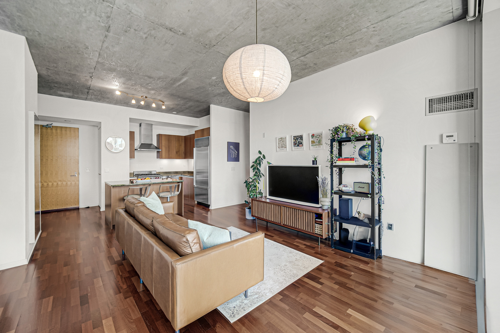 600 N Fairbanks Court 2304