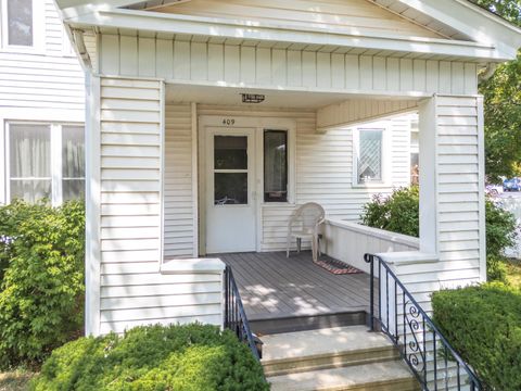 Tiny photo for 409 W Water Street, Pontiac, IL 61764 (MLS # 12462229)