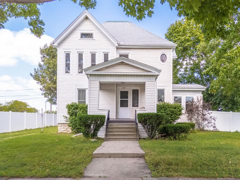 Tiny photo for 409 W Water Street, Pontiac, IL 61764 (MLS # 12462229)