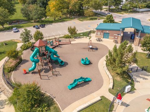 Tiny photo for 409 W Water Street, Pontiac, IL 61764 (MLS # 12462229)