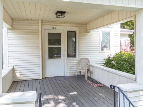 Tiny photo for 409 W Water Street, Pontiac, IL 61764 (MLS # 12462229)