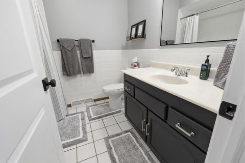 Tiny photo for 318 Dee Road, North Aurora, IL 60542 (MLS # 12569154)