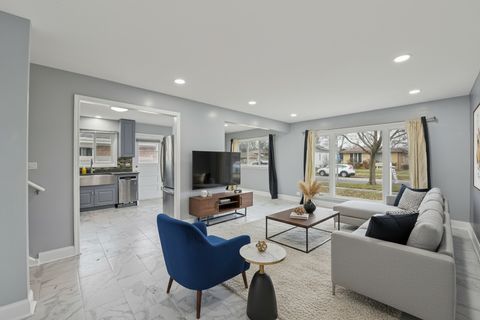 Tiny photo for 5829 Madison Street, Morton Grove, IL 60053 (MLS # 12537875)