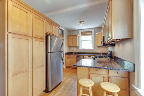 Tiny photo for 1949 W Argyle Street #3, Chicago, IL 60640 (MLS # 12676446)
