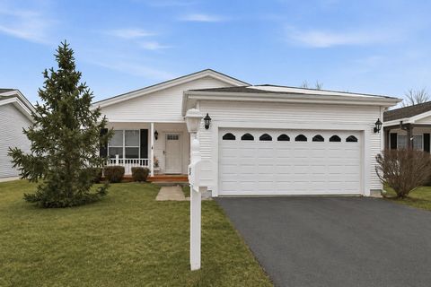 Photo of 54 Rocking Horse Lane, Grayslake, IL 60030 (MLS # 12635523)