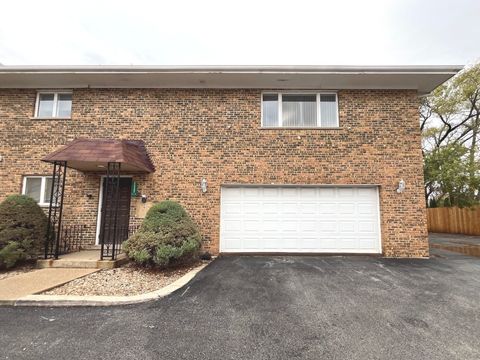 Tiny photo for 6632 W 95th Street #2C, Oak Lawn, IL 60453 (MLS # 12526411)
