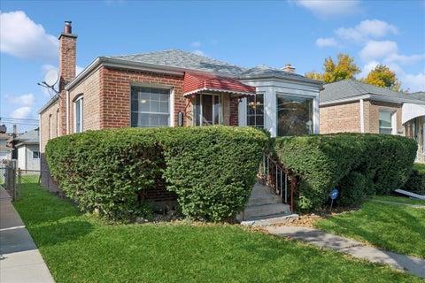 Photo of 2952 N Nordica Avenue, Chicago, IL 60634 (MLS # 12786010)