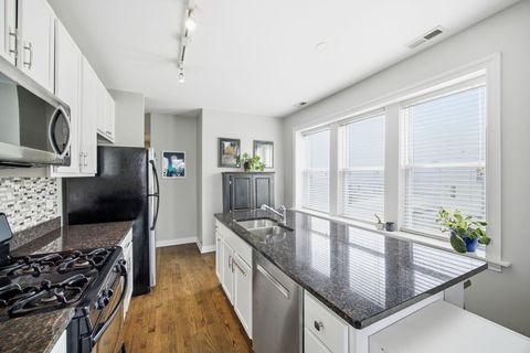 Tiny photo for 2243 W Ainslie Street #2W, Chicago, IL 60625 (MLS # 12594828)