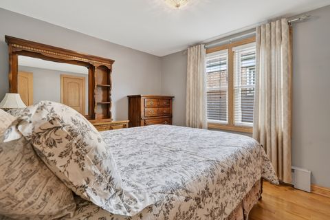 Tiny photo for 5723 S Melvina Avenue, Chicago, IL 60638 (MLS # 12566997)